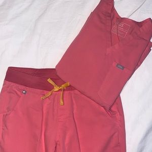 Figs Scrub Set - Catarina One-Pocket Scrub Top + Zamora Jogger Scrub Pants